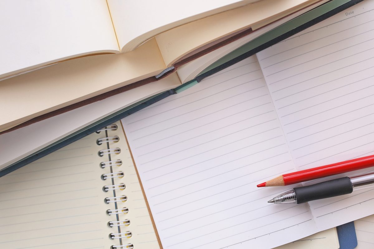 漫画を正規の電子書籍で読むイメージ